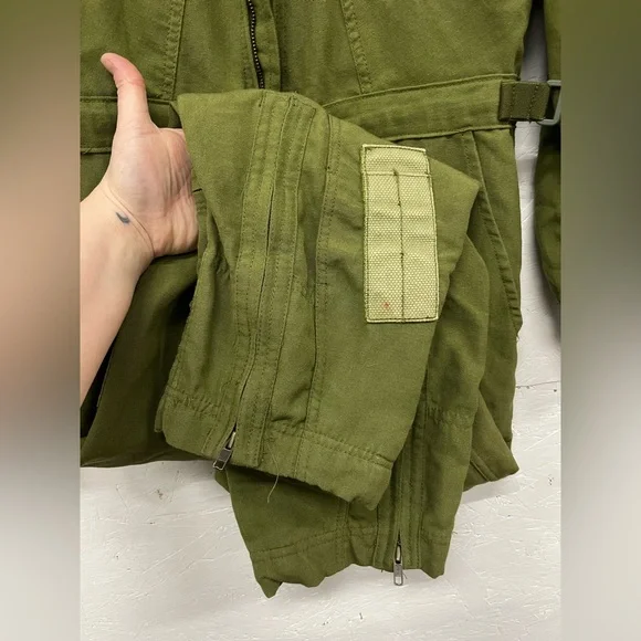 Vintage Canadian Air Force Pilot Flight Suit (Flyer's Coveralls), Size 36 - M/L - Picture 6 of 10